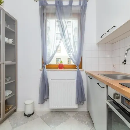 Apartment Zajezdnia Wrzeszcz By Grand